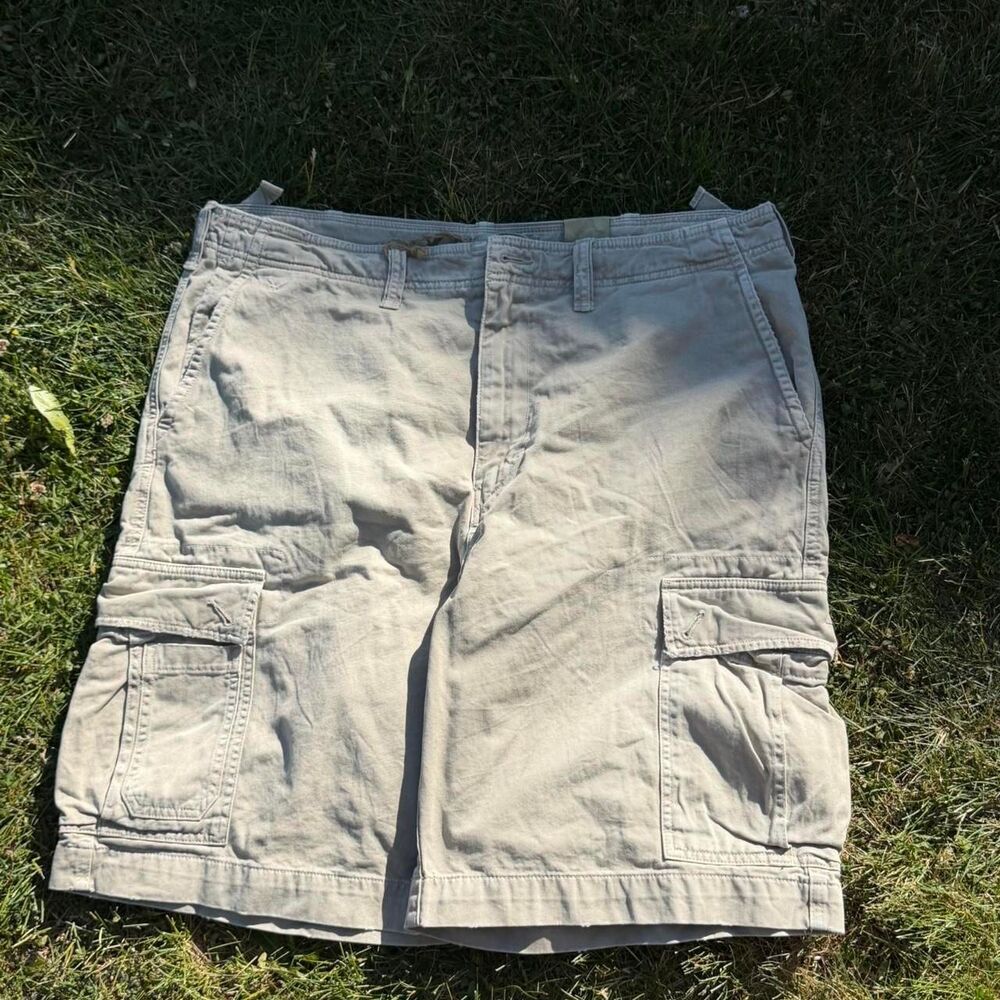 American-eagle-outfitters Men's Cream and Tan Shorts - Picture 2 of 6